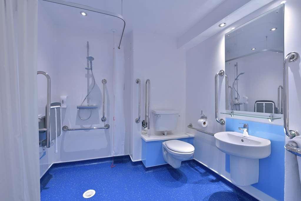Travelodge Bradford Central Bradford (West Yorkshire) Quarto foto