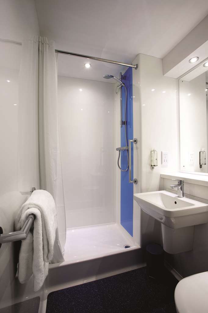 Travelodge Bradford Central Bradford (West Yorkshire) Quarto foto